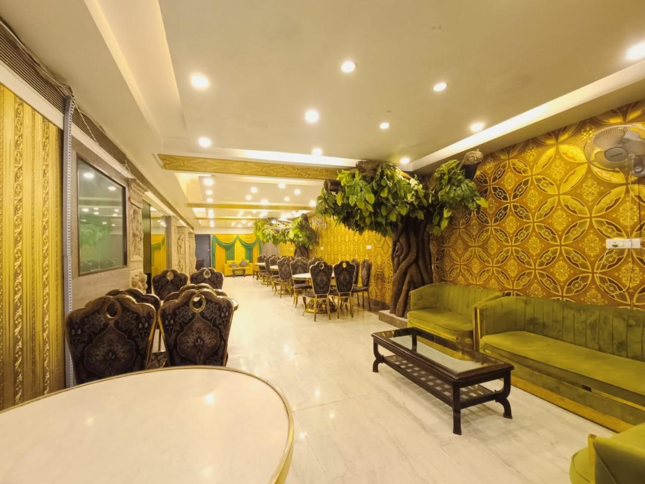 Hotel Waterfall Paschim Vihar Delhi Kültér fotó
